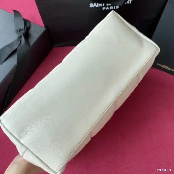 QUILTED MEDIUM IN LAMBSKIN YSL PUFFER BAG 0621